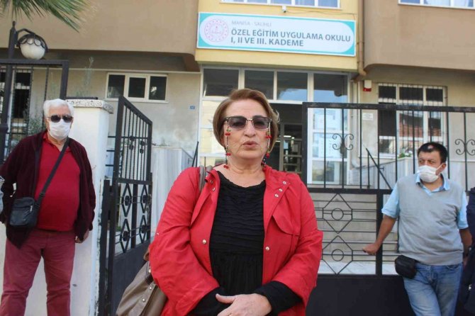 Salihli’de Velilerden ’Taşınma Tepkisi’