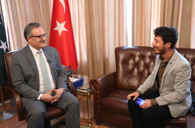 Pakistan Büyükelçisi Qazi: “Pakistan’da Hem Türkiye Hem De Azerbaycan Halkına Çok Derin Bir İyi Niyet Duygusu Hakim”
