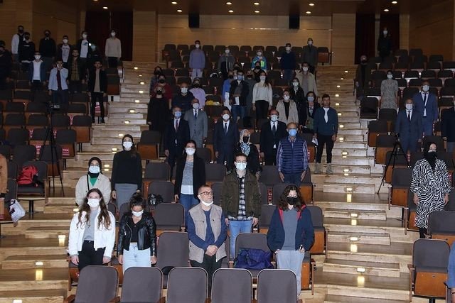 Müdür Süren: “Tiktok Gençliği Yerine Teknofest’lerde Proje Yarıştıran Gençlik İçin İş Birliğine Hazırız”