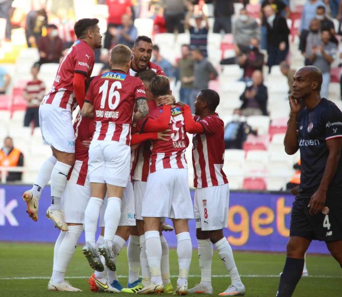 Süper Lig: Sivasspor: 1 - Antalyaspor: 0 (Maç Devam Ediyor)