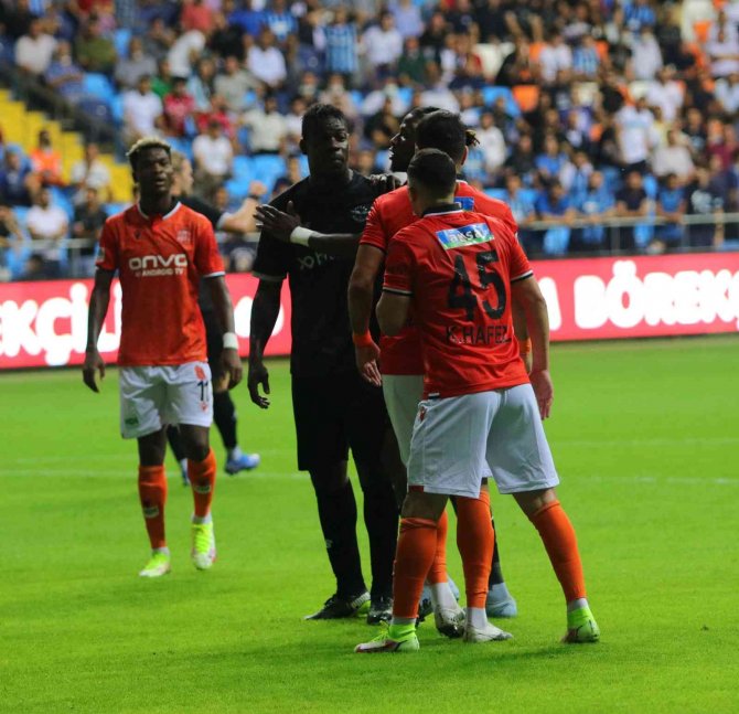 Süper Lig: Adana Demirspor: 0 - Yeni Malatyaspor: 1 (İ̇lk Yarı Sonucu)