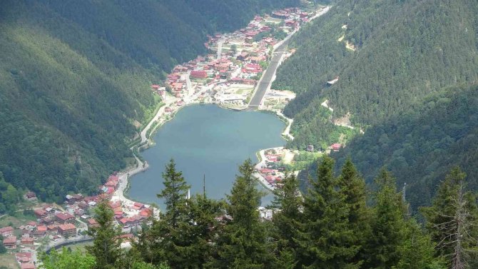Uzungöl’ün Revize Edilen Yeni İ̇mar Planı Tabiat Varlıkları Genel Müdürlüğüne Gönderildi
