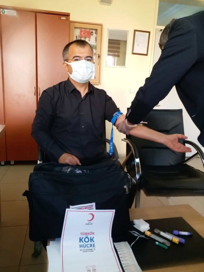 Kök Hücre Bağışı İle Hiç Tanımadığı Çocuğun Umudu Oldu