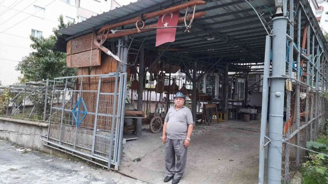 Gazi Babası Eskileri Yaşatmak İstiyor