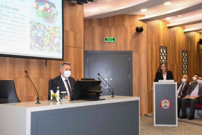 Adana’da Atık Meyve Sebzeler Geri Dönüşüme Kazandırılacak