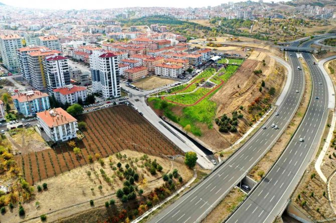 Kktc Parkı Ve Kıbrıs Şehitleri Hatıra Ormanı Açıldı