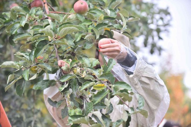 Başkent’te Geçici Yurtlarda Kalan Öğrencilere İyilik Hasadı