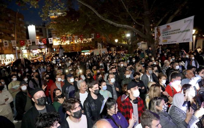 Ankara’nın Başkent Oluşunun 98’inci Yılı Kutlamalarında Saz İle Caz Buluştu