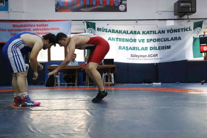 Kızılcahamam’da 310 Sporcu Güreşti