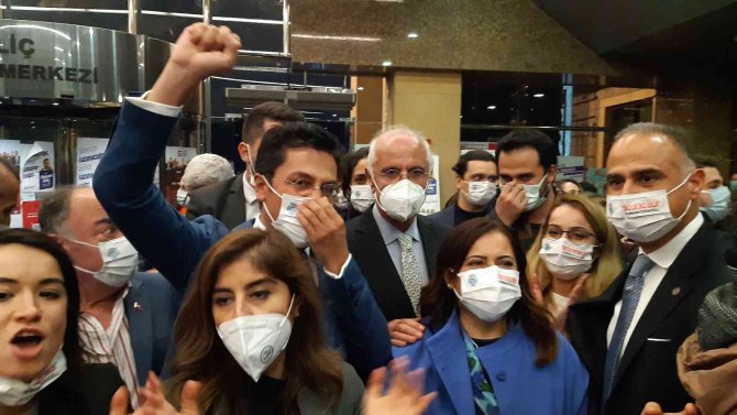 İ̇stanbul Barosu’nda Durakoğlu Yeniden Başkan