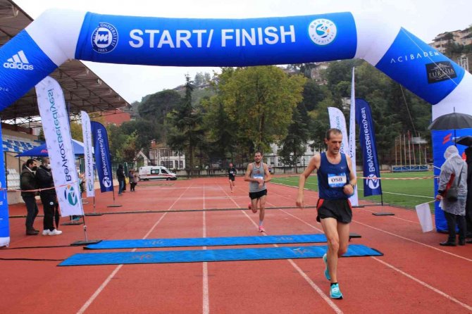 Yağmur Altında ’Marmararun Koşusu’ Düzenlendi