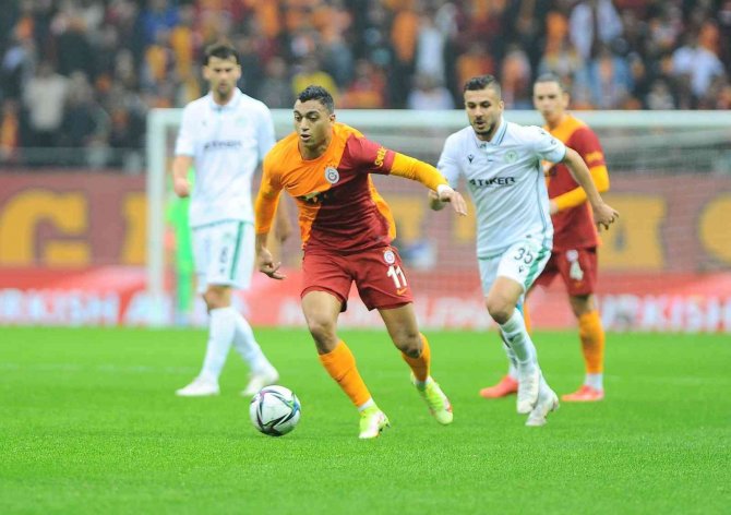 Süper Lig: Galatasaray: 1 - İ̇h Konyaspor: 0 (İ̇lk Yarı)