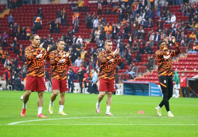 Süper Lig: Galatasaray: 1 - Konyaspor: 0 (Maç Devam Ediyor)