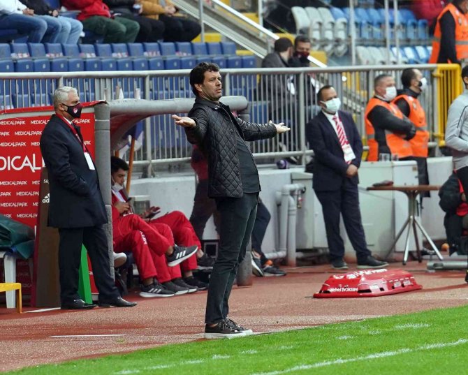Süper Lig: Kasımpaşa: 0 - Göztepe: 0 (İ̇lk Yarı)