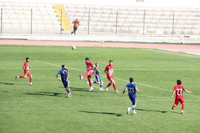 Tff 3. Lig: Karaman Belediyespor: 1 - Belediye Kütahyaspor: 2