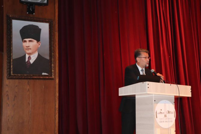 “Yunus Emre Anadolu Konferansları” Programı Düzenlendi