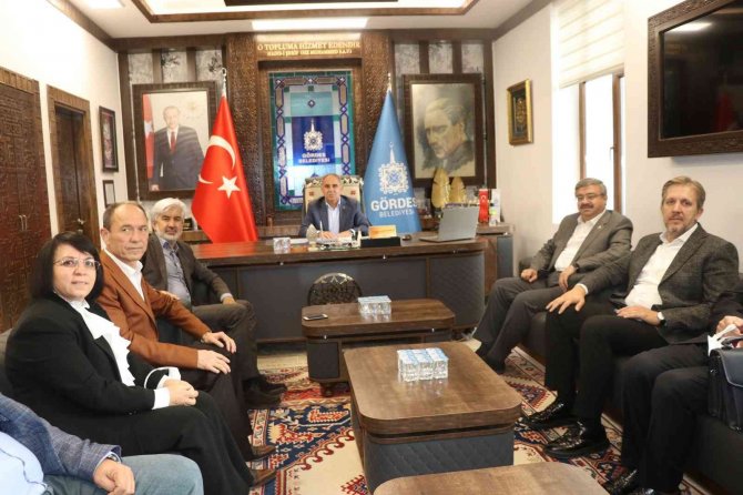 Ak Parti’den Bir Günde 4 İlçeye Ziyaret