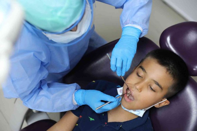 Büyükşehir Ağız Ve Diş Sağlığı Polikliniği’nde 2 Bin 605 Çocuk Muayene Oldu