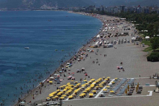 Antalya’ya 17 Günde 1 Milyon Turist Geldi
