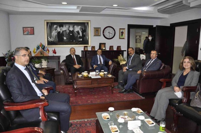 Anayasa Mahkemesi Başkanı Arslan, Vali Ayyıldız Ve Başsavcı İ̇rcal’ı Ziyaret Etti