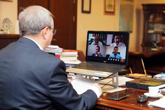 Prof. Dr. Tabakoğlu: "Önce İnsanları İrşat Ettiler"