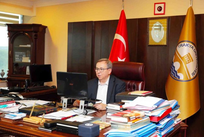 Prof. Dr. Tabakoğlu: "Önce İnsanları İrşat Ettiler"