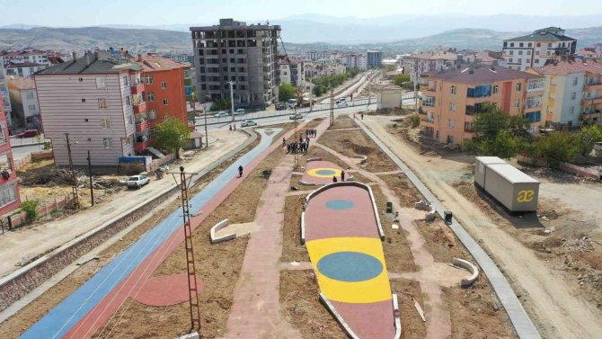 Elazığ’da Üst Yapı Çalışmaları Sürüyor