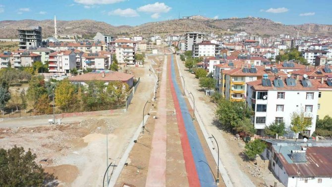 Elazığ’da Üst Yapı Çalışmaları Sürüyor