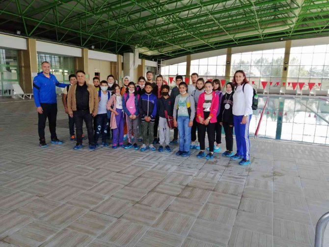 Erü Spor Bilimleri Fakültesi’nden Sivas Hanlı Köyü’ne Uzanan Sevgi Köprüsü