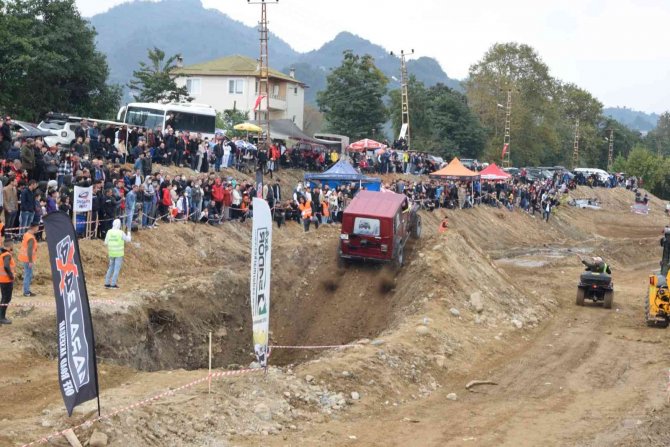 Espiye’de Düzenlenen Off-road Yarışı Şehitlere Atfedildi