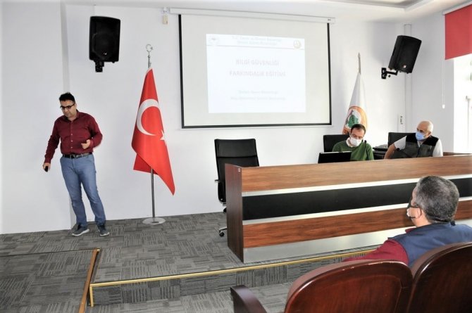 Kütahya’da Orman Personeline “Bilgi Güvenliği Farkındalık” Eğitimi