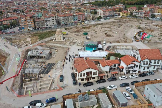 Meram’da Şükran Kentsel Dönüşüm Projesi’nde İlk Temel Atıldı