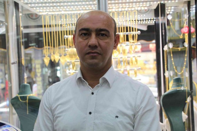 Kuyumcular Yeni Evlenen Çiftleri Sahte Altına Karşı Uyardı