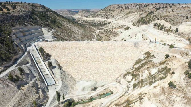 Aksıfat Barajı’nın Yüzde 83’ü Tamamlandı