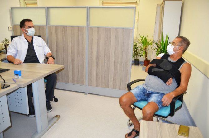 67 Yaşındaki Hasta, ‘Omuza Doku Transferi’ İle Sağlığına Kavuştu