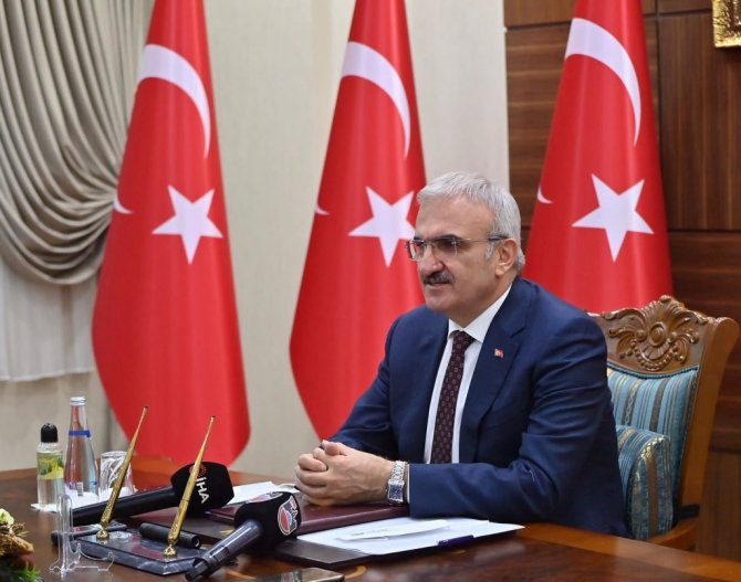 Vali Karaloğlu, 19 Ekim Muhtarlar Günü Dolayısıyla Muhtarlarla Bir Araya Geldi