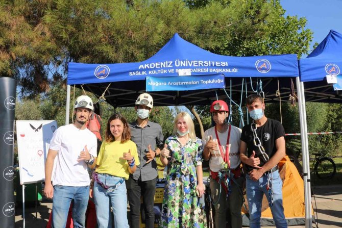 Akdeniz Üniversitesi’nde Topluluk Tanıtım Günleri Düzenleniyor