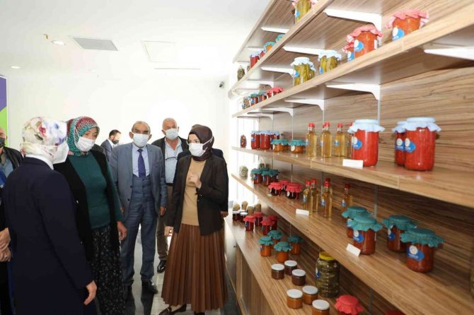 Akyurt’un Hamarat Kadınları Üretiyor
