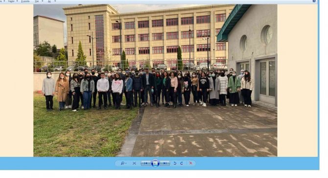 Eczacılık Fakültesi Öğrencilerine Uyum Eğitimi