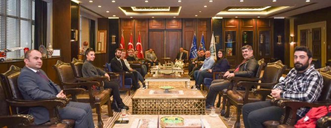 Sanatçılardan ‘Sanata Destek’ Teşekkürü