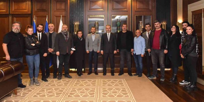 Sanatçılardan ‘Sanata Destek’ Teşekkürü