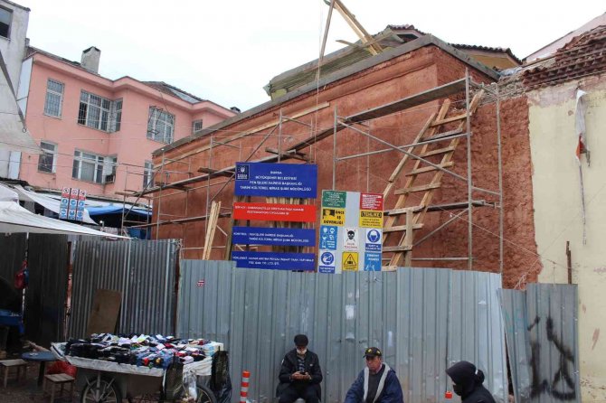 Gençleri Bağımlılıktan Kurtaran Hamam Onarılıyor