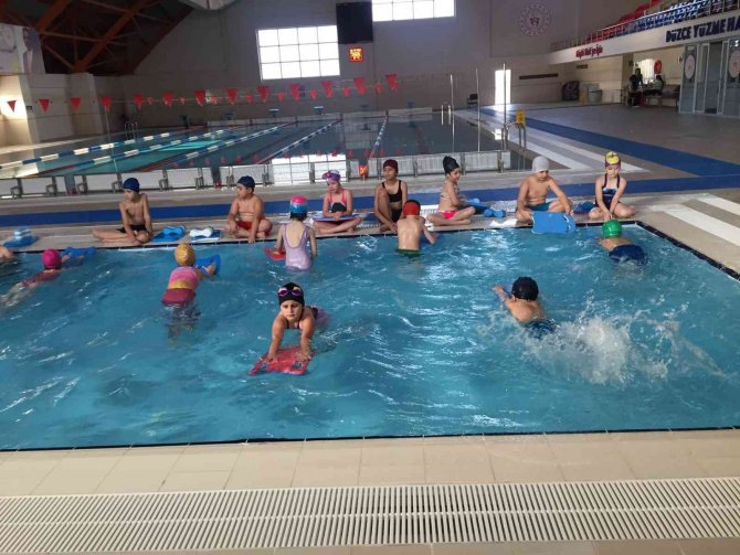22 Branşta 3 Bin Genç Sporla Buluşuyor