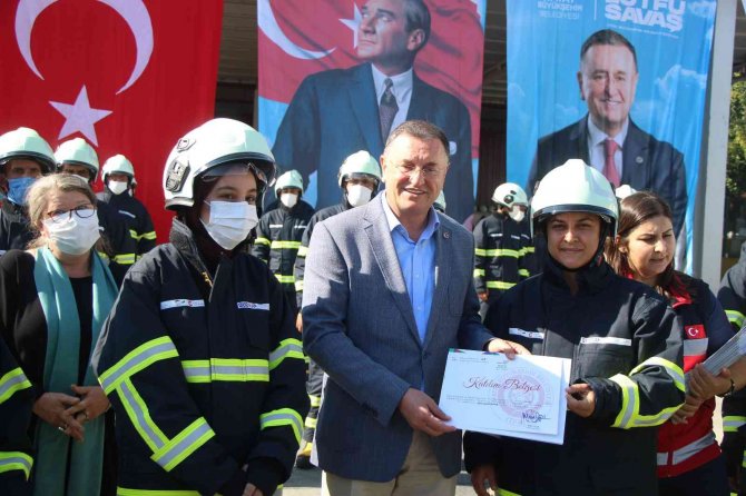 Gönüllü İtfaiyeciler Göreve Başladı