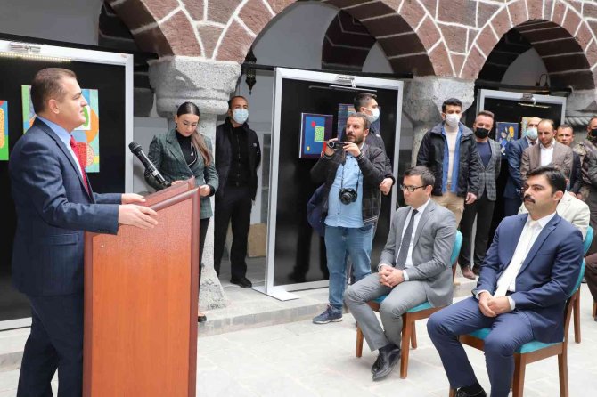 Hakkari Üniversitesinde Akademik Yıl Açılışı