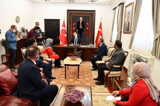 Isparta’da 19 Ekim Muhtarlar Günü Kutlandı