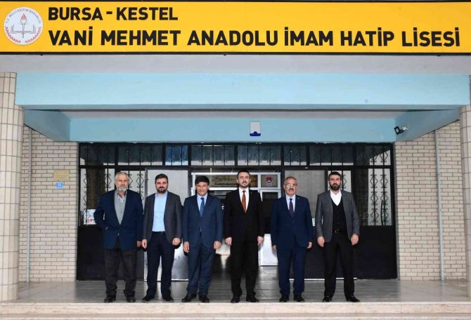 Başkan Tanır: ‘’İ̇mam Hatip Okulları, Verdikleri Eğitimle Örnek Oluyor’’