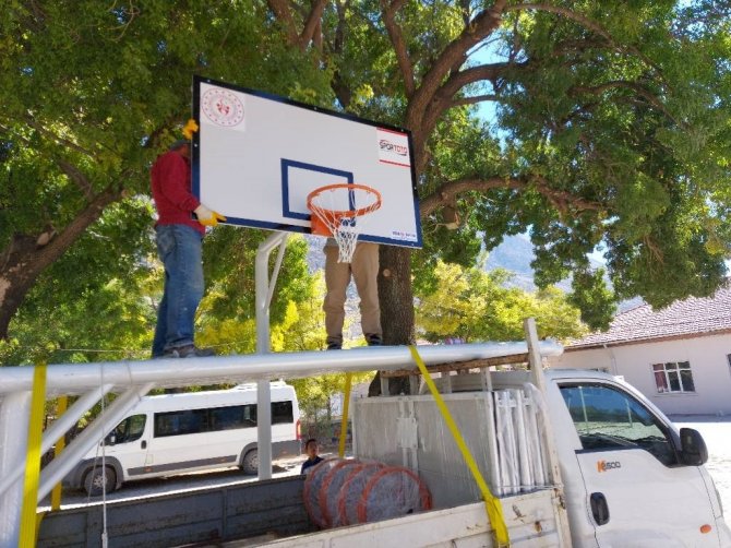 Korkuteli’nde 10 Bin Pota Projesi Devam Ediyor