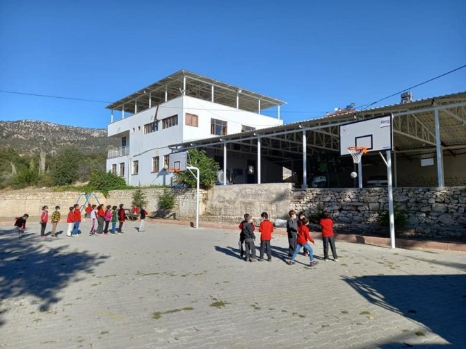 Korkuteli’nde 10 Bin Pota Projesi Devam Ediyor