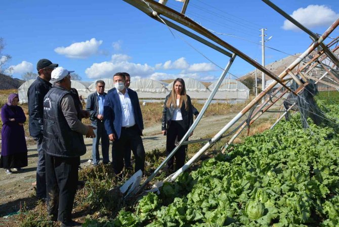 Korkuteli İlçesinde 18 Sera Hortumda Zarar Gördü